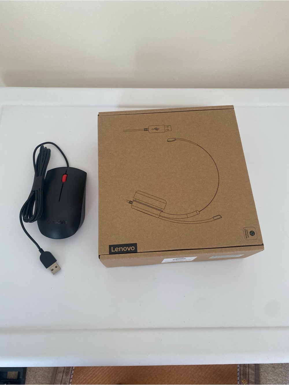 Lenovo Black Headphones with Wired USB Mouse
